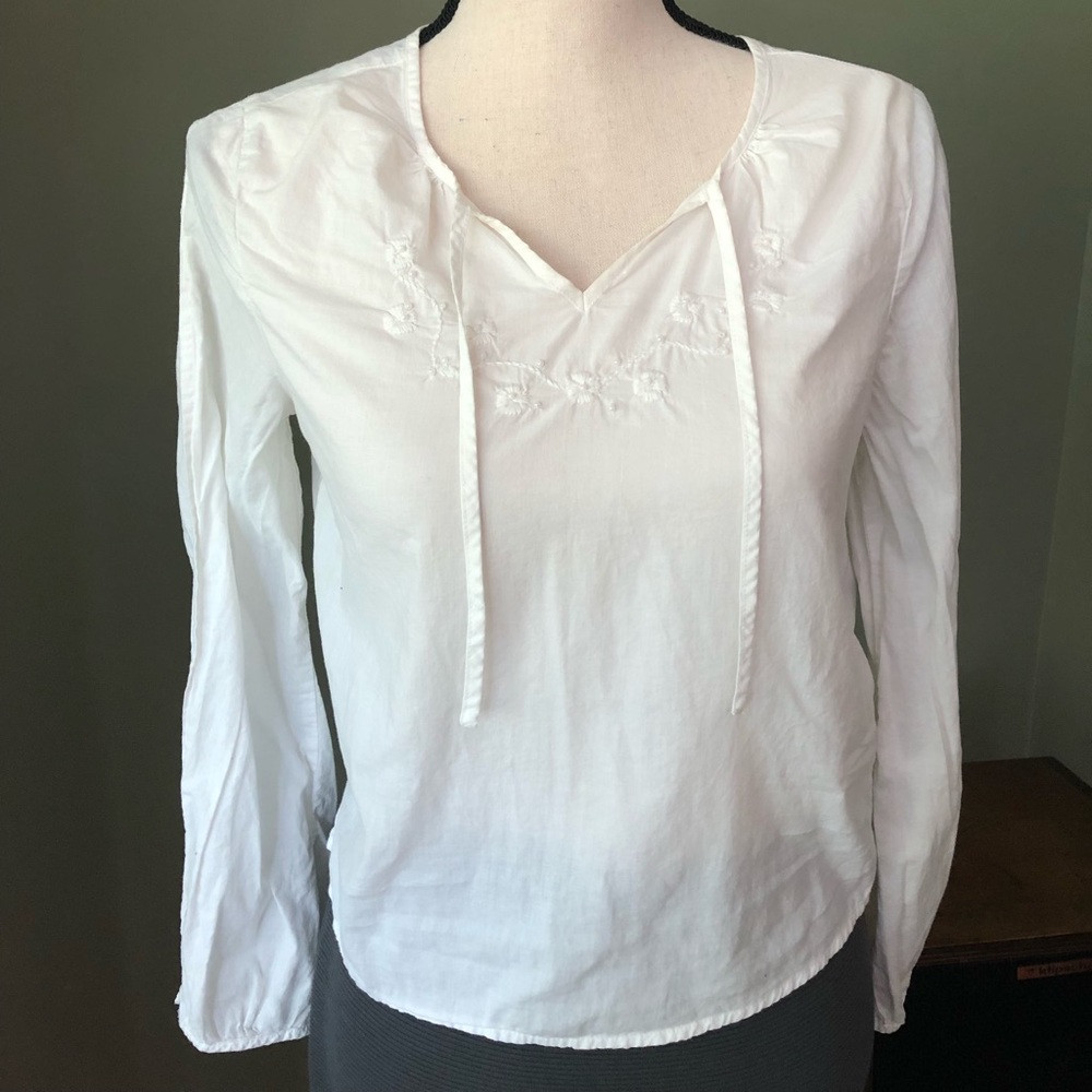 Sweet light blouse with detailing